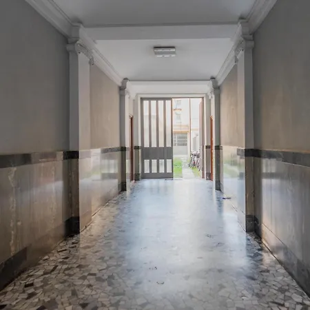 Apartment Secret Family Escape - Cozy Arched Flat