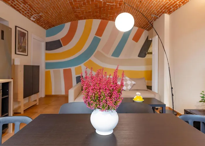 Secret Family Escape - Cozy Arched Flat * تورينو