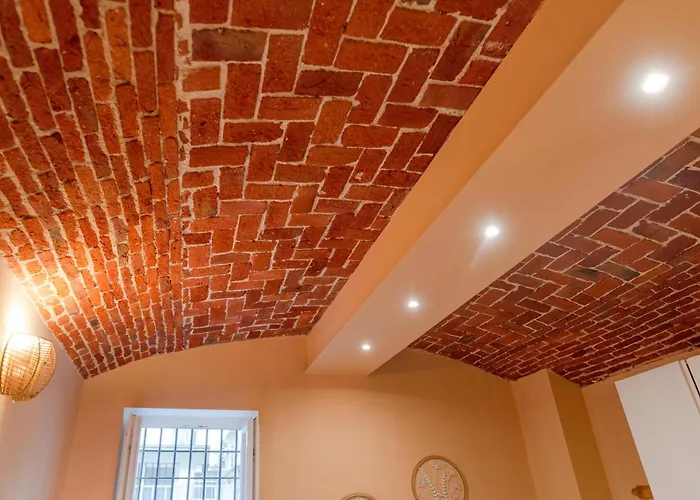 Secret Family Escape - Cozy Arched Flat Апартаменты