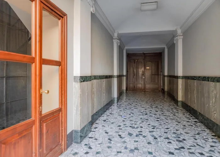Апартаменты Secret Family Escape - Cozy Arched Flat