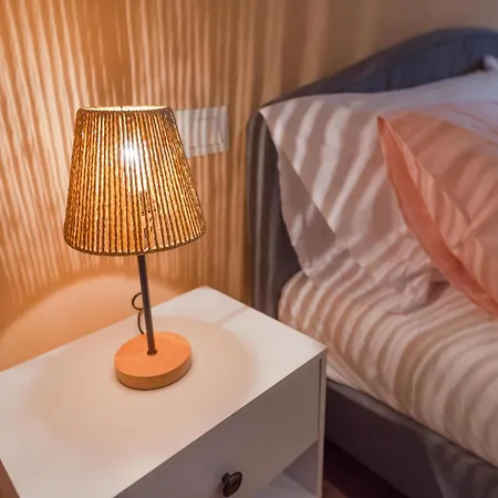 Secret Family Escape - Cozy Arched Flat