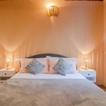 Secret Family Escape - Cozy Arched Flat Apartman *