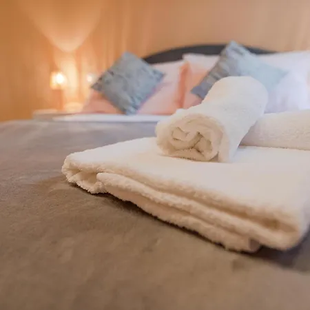 Apartman Secret Family Escape - Cozy Arched Flat